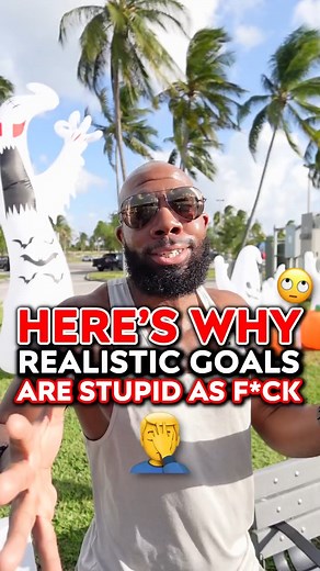 Here’s Why Realistic Goals Are Stupid As FUCK 🙄🤦 It’s story time. One of my friends is a former track athlete. She claimed she wanted to look like Serena Williams the tennis player 🎾 So she went to workout with an NFL player and tells him the same goal. Instead of encouraging her in achieving this… He said she shouldn’t set unattainable goals and be more realistic 🙁 I had only one response. That’s STUPID as fuck because being encouraged to do less doesn’t help you ❌ Someone who says this doe