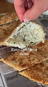 Full Recipe 👇 Keto Gözleme without flour – the dough is vegan and quick to make. This keto recipe is one of my favorites. You'll need: * 100g ground almonds * 35g coconut flour * 15g psyllium husks * 1/2 teaspoon salt * 1 teaspoon baking powder * 130g warm water * 1 tablespoon olive oil * Filling of your choice (I mixed feta cheese, grated cheese, and parsley together) Preparation: 1. Mix dry ingredients. 2. Add water and olive oil. 3. Knead into a smooth dough (it shouldn't be sticky). 4. Depe