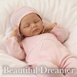 As you feel her "breathe" and her gentle "heartbeat," you're sure to fall in love with Beautiful Dreamer! Click this link to shop: http://bit.ly/2GlUQtu | The Ashton-Drake Galleries