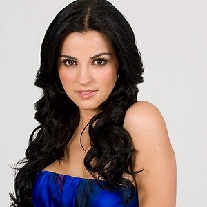 Maite Perroni | Bio - verheiratet, vermögend, Lieder, Filme und mehr - Biografie