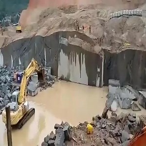 2.7K views · 51 reactions | Crazy Heavy Equipment Operating Gone Bad Cre: Machinery Magazine | Machinery Magazine | Facebook