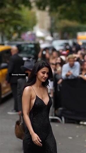 Disha Patani spotted at Calvin Klein event in paris #dishapatani #PashminaRoshan #AyeshaKhan #giorgiaandriani #bollywood #actresses #fblifestyle | Gossip Heaven