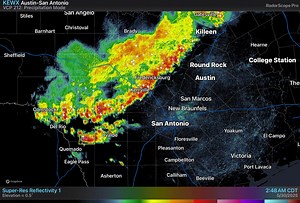 **This post is now out of date. Please see the most recent posts for the latest information.** 3:05 AM: A complex of storms is moving southeast across the Hill Country and Southern Edwards Plateau towards the I-35 and Highway 90 corridor. The storms are capable of producing locally heavy rainfall of 1 to 2 inch per hour rates, gusty winds up to 50 mph, and small hail. #txwx | US National Weather Service Austin-San Antonio Texas