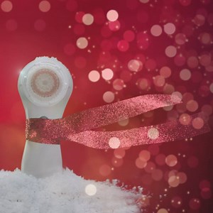 13 reactions | Blow people away with your clean, beautiful, glowing skin. | Clarisonic | Facebook