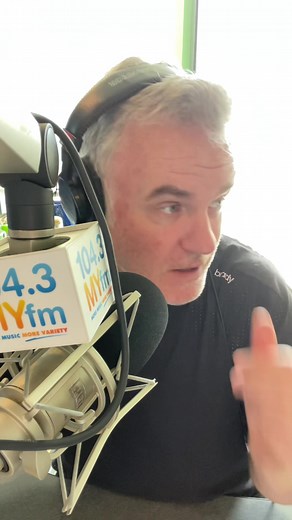 The biggest debate of all time: do you switch sides of the bed or stay loyal to one?!?!? WE NEED TO KNOW ❓ | Valentine in the Morning