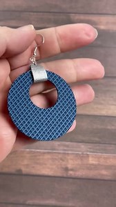 Vegan Leder Hohl Kreis Ohrringe, Blaue Waffel Textur, Silber Akzent - Etsy.de