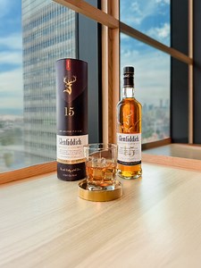 SIP & SOAR: ✈️ Whisky lovers, clock your spend by 14 May -- your next 5.5 purchase might just take you to Edinburgh, Scotland, land of storied distilleries and sweeping highland views! 🎉 Score up to 80% off beauty, wines & spirits, electronics & more! ➕ The first 1,000 transactions earn 2x Changi Rewards points*. 🛍️ When you buy, you fly, start shopping with the latest codes now: https://changi.me/4jMYjm4 *Points capped at 4,500 per transaction, T&Cs apply. You must be aged 18 and above. Enjoy