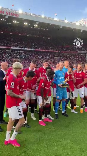 OT pays tribute to Mr Golden Glove! ⭐️🧤 | Manchester United