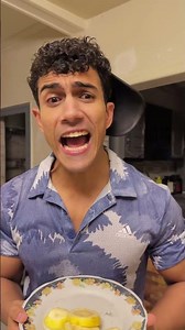 لما امك تجيب الدكتور البيت عشان تاخد حقنة التطعيم 😂💉💔