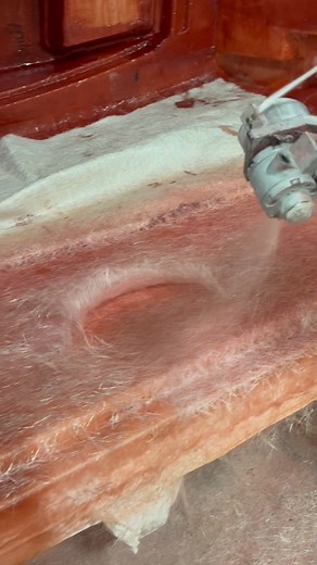 There’s something mesmerizing about fiberglass in action. Happy almost Friday! #jeeplife #jeep #adventureready #madeinusa #smallbusiness #jeepwrangler #adventure | Bull Dawg Manufacturing