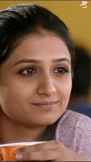 The Gujarati Entertainment on Instagram: "કોની કોની favorite Movie છે? 😍 Movie :- Love Ni Bhavai #lovenibhavai #gujaratimovie #gujaratifilm #reels #movie #film #gujju #gujarat #gujarati #gujjuroks #dilthigujarati #shorts #filmindustry #cha #love #coffee #pren #☕️ #arohipatel #gujjugram #tge #like #share #insta #instagood #😍 #❤"