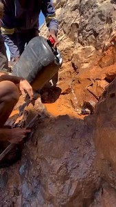 ⛏️🪏 classic extraction💎💎 Goboboseb Namibia #geometry Video credit ©️ stoneagemineralsnamibia | Minerals Miner