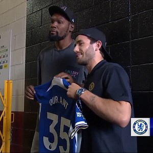 600K views · 2.9K reactions | Kevin Durant is in the building at FedEx Field for #PLSummerSeries! Bit of a struggle putting the shirt on, though.  | NBC Sports Soccer | Facebook