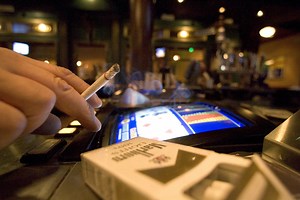 Las Vegas casinos modifying smoking policies amid pandemic