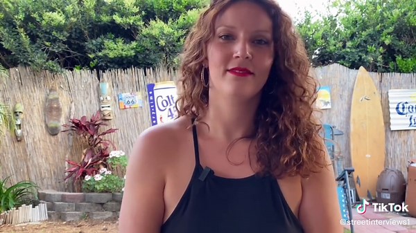 Erin talks about her swinging story.#swing #swingerslifestyle #swinger...