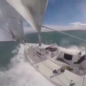 To dopiero jest żeglarstwo... PS. Otwarta zejściówka to chyba kiepski pomysł. | Żeglarstwo