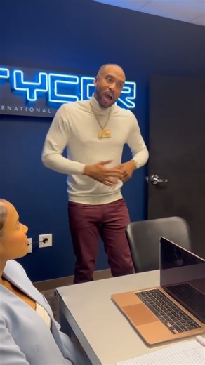 Chase’s Assistant shows up to a meeting wearing skimpy clothes and distracts the men!!! #God #Jesusispoppin #Jesusbeenpoppin #helpisontheway #love #FilmmakerChaseWalker #LibbyBlake #comedian #comedy #comedyreels #funnyreels #funnyvideos #funny #fun #reaction #virelvideo #viral | God Love Jesus