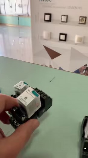 567 reactions · 51 shares | relais a broche 14B 12VDC 24VDC 220vAC disponible technicien industriel electricien #electrician #Technicien #industrial #eclairage #Decorateurinterieur #eclairageled #residence #clientreview #architecture #boutique #electricity #cuisinemarocaine #eclairage #relais LBM Electricité | Abdeu Elourf | Facebook