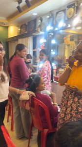 281K views · 3.2K reactions | বিউটি ব্লেন্ডার কি ভাবে পরিস্কার করবে #tipsandtricks #tips #makeupartistsworldwide #todayfunnyvideo | Bridal makeup Artist SATHI - Contact : 9804038325 | Facebook