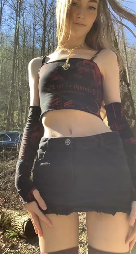 Do you like watching me get naked outside? https://t.co/KEAxDy8yaK