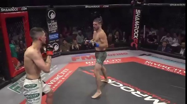 After three hard fought rounds Peter Lucitt gets the unanimous decision win over Pat Grzywacz, both men left it all in the cage! @fitetv @rivercitycasino | Shamrock FC