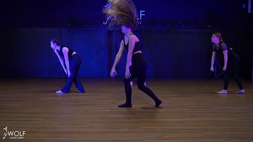 Ruszamy z ✯ WOLF JAZZ CAMP ✯ | OBÓZ TANECZNY 19-23.02 | TOP INSTRUKTORZY   Pierwsze warsztaty poprowadzi Nikola Piotrowska, która wprowadzi Was do niezwykłego świata jazzu.  | WOLF GANG Crew - wolfdancestudio | Facebook