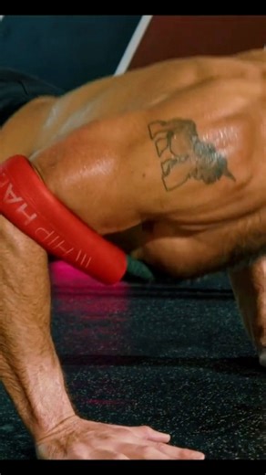 20K views · 427 reactions | SOUND ON for a Mini-Band Pushup breakdown.  Get THE ULTIMATE PUSHUP GUIDE book on kindle or paperback at https://amzn.to/3L2EJng to grow your chest at home today! #Pushup #Pushups #PushupsWorkout #PushupChallenge #ChestDay | BJ Gaddour | Facebook