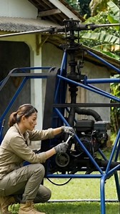 Helikopter Rakitan teknologi AI terbang di halaman .. ilustrasi visual AI #videoAI | Bang Ocid