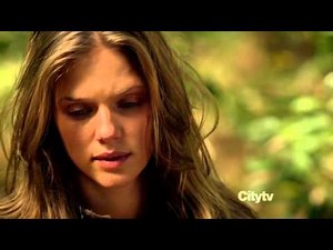Tracy Spiridakos Revolution 1x07_2