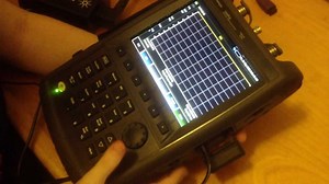 Ladyada & the Agilent FieldFox VNA 4GHz