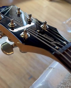StrettaVitas have humbuckers that go single coil and a phase switch. | Dean Zelinsky Guitars