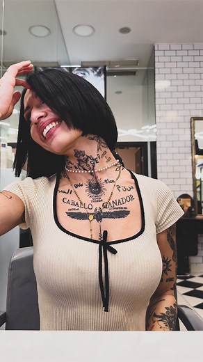802 reactions · 10 comments | ✨tu señal para cortarte el pelo✨ Gracias siempre Adrian de @marcoaldany ⭐️⭐️⭐️⭐️⭐️ • • • • • #short #shorthair #cut #sign #parati #woman #inked #fyp #outfit #españa #paraguaya #estepona #costadelsol #malaga | Nadia Ayala Fernandez | Facebook