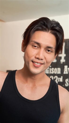 471 reactions · 21 shares | Nak impress mentua korang? Senang je, pakai NIVEA MEN Deep Extreme Deodorant! Ia mengandungi 5X tindakan dan 72H jam perlindungan yang akan buat korang rasa fresh sepanjang hari!  Bau wangian energizing perfumed deodorant ni, confirm akan buat diorang tertarik.  Selamat Hari Raya! ✨ #NIVEAMEN #myNIVEAMEN #RayaBersamaNIVEA #NIVEAMENDEEP | NIVEA MEN | Facebook