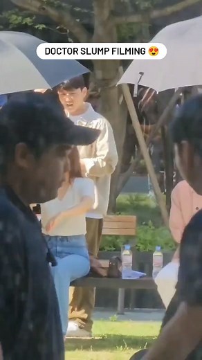 4.1K views · 309 reactions | Doctor Slump filming  #ParkShinHye #ParkHyungSik #doctorslump #박신혜 #朴信惠 #psh #parkshinhyephilippines #ssinz7 #parkshinhyeph #pshph #shinhye #starlightangels #saltent #reels | Park Shin Hye Philippines Official Fanclub | Facebook