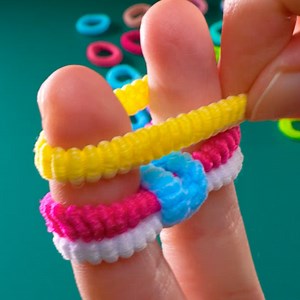 54K views · 141 reactions | Awesome DIY summer jewelry ideas you can easily repeat! | 5-Minute Crafts Play | Facebook