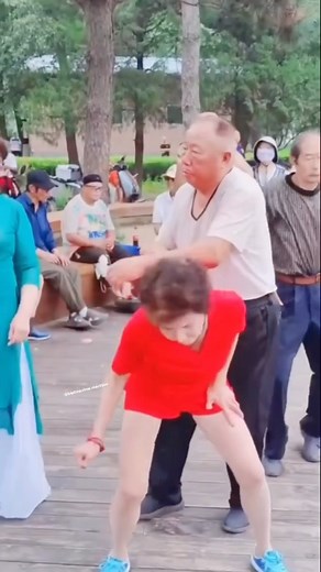 1.7K views · 232 reactions | When you feelin’ the beats Video via @hiphop.time.machine #dancelife #olddirtybastard #hiphopdance #besthiphop #90shiphop | Grimy Goods | Facebook