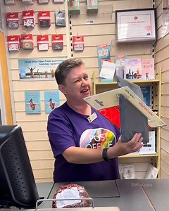 2.6M views · 2.5K reactions | This Post Office worker is here to clear up any questions you have about sending your mail  | LADbible | Facebook