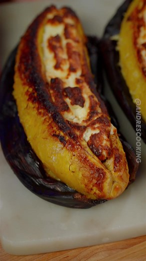 15K views · 307 reactions | Plantain with Guava and Cheese // Plátano con Bocadillo y Queso | andrescooking | Facebook