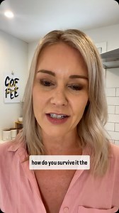 🔮 How to survive the witching hour? 🔮⁠ ⁠ If you’ve ever felt like your evenings are falling apart with a cranky, crying baby, you’re not alone. The witching hour is real, but so are the solutions. Here’s how to navigate through it:⁠ ⁠ 1️⃣ Educate yourself on your baby’s daily rhythms without forcing a strict routine. Knowing how long they should be awake between naps is key. The witching hour often stems from either overtiredness or undertiredness, both influenced by awake periods and naps.⁠ ⁠