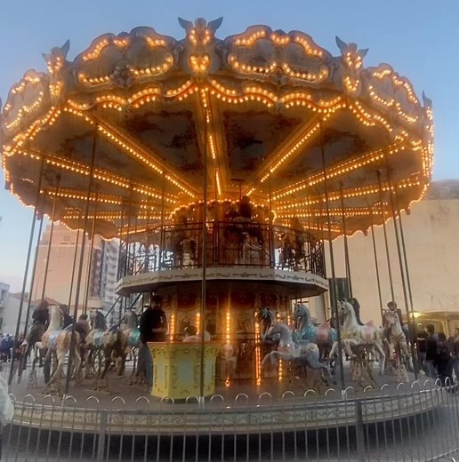 11 reactions | Senhor de Matosinhos. #matosinhos #matosinhosbeach #praiadematosinhos #portugal #semhordematosinhos | Maria Alice Fróes | Facebook