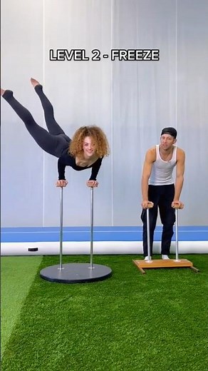 FLEXIBILITY CHALLENGE WITH SOFIE DOSSI 😱