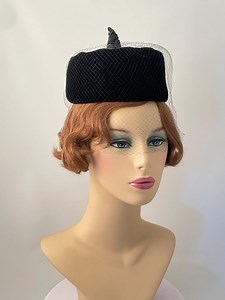 Ladies Vintage Hat, 1950s Hat, 1950s Vintage Hat, 1950s Veil Hat, 1950s Black Hat, Mid-century Hat, Retro Hat, Pillbox Hat, Christmas Hat - Etsy