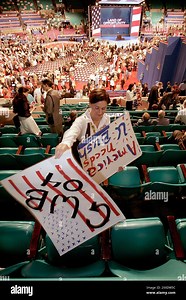 The Republican National Convention in Madison Square Garden. Premade posters that look "homemade" are distributed before the keynote speach from Vice President Dick Cheney Stock Photo - Alamy