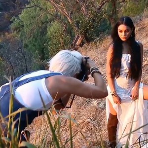 [Behind the Scenes Video] Vanessa Hudgens boho chic for Beauty Coach...