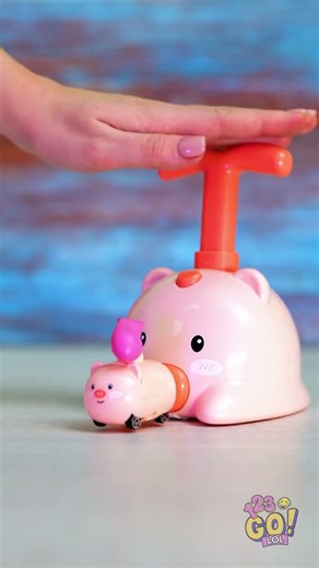 Balloon-Bursting Piggy Party Surprise! 🎉🐷