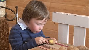 371K views · 2.2K reactions | L'Alpes d'huez se lance un nouveau défi: réaliser le plus grand gratin du monde. Un pari à la fois incroyable et insolite qui a mobilisé tous les habitants de la station. | Food.Story | Facebook