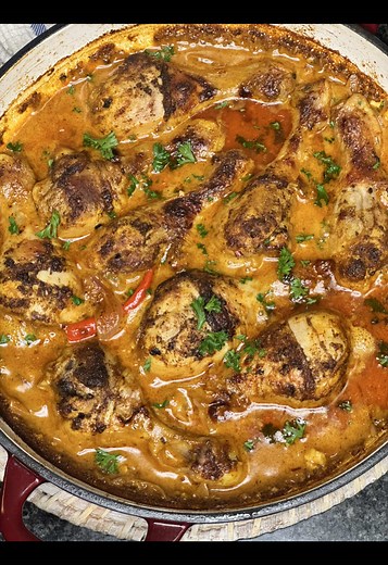 Creamy Smoked Paprika Chicken Drumsticks (Easy Oven Bake)