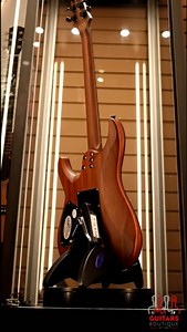 Schecter C-1 Exotic Ebony PRECIO: $849 --- Schecter Locking Tuners --- Roasted Maple Neck / Purpleheart Multi-ply with Carbon Fiber Reinforcement Rods --- Thin "C" neck shape --- 24 X-Jumbo frets --- Graph Tech XL Black Tusq nut --- Wilkinson WVS50IIK Tremolo bridge --- Schecter Diamond '78 Special humbuckers | Guitars Boutique