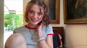 Roleplay with Petite and Extremely Horny - Shrooms_q
