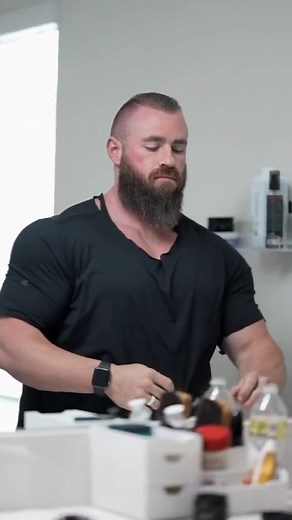 Struggling with rough bristles? Let Ryan Fitch teach you the art of beard perfection. Embrace the Detroit Grooming lifestyle and transform your fuzz into a masterpiece. 🔥 Your beard deserves top-tier care. Become your own beard goals! #BlackBundle #BundleDeal #BeardGoals #BeardStyle #BeardGameStrong #BeardMaintenance #DetroitGrooming #PremiumBeardCare 📷@ryan_fitch07 | Detroit Grooming Co.